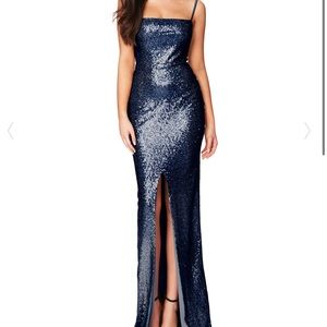 NEW WITH TAGS NEVER WORN NOOKIE NAVY BLUE SEQUIN SLIT GOWN SIZE M